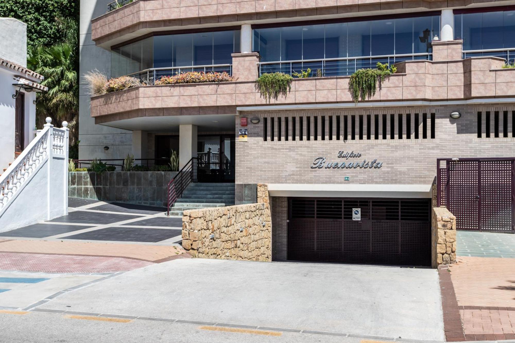 Buenavista Lifestyle By Sur Suites ฟูเอนฮิโรลา ภายนอก รูปภาพ